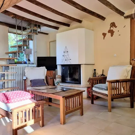 Paisible Avec Jardin Prive, Cheminee Et Equipements Modernes Au Coeur Du Parc Naturel De L'avesnois - Fr-1-510-98