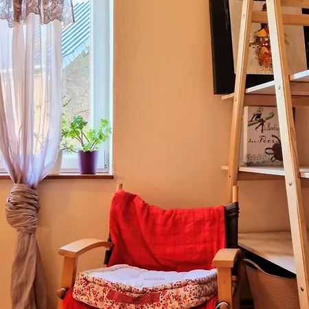 Paisible Avec Jardin Prive, Cheminee Et Equipements Modernes Au Coeur Du Parc Naturel De L'avesnois - Fr-1-510-98 Choisies