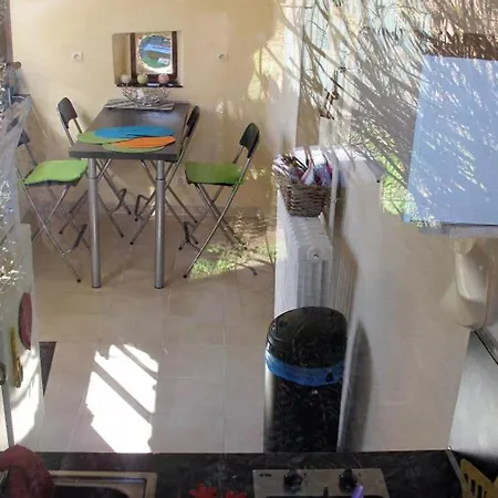 Paisible Avec Jardin Prive, Cheminee Et Equipements Modernes Au Coeur Du Parc Naturel De L'avesnois - Fr-1-510-98