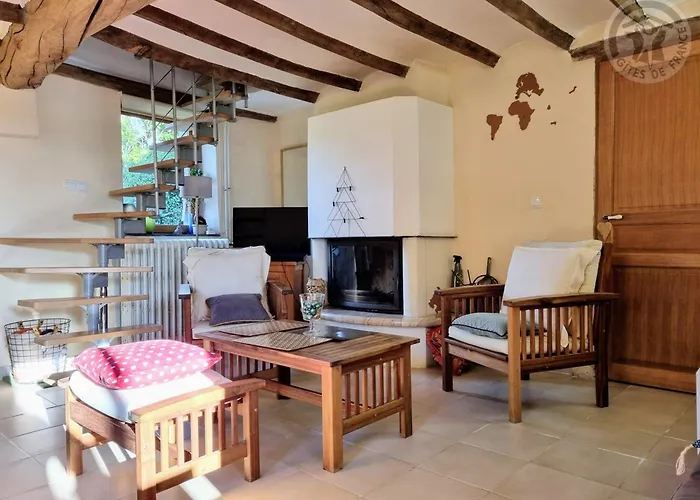 Paisible Avec Jardin Prive, Cheminee Et Equipements Modernes Au Coeur Du Parc Naturel De L'avesnois - Fr-1-510-98